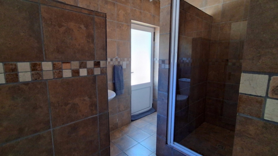 6 Bedroom Property for Sale in Stilbaai Wes Western Cape